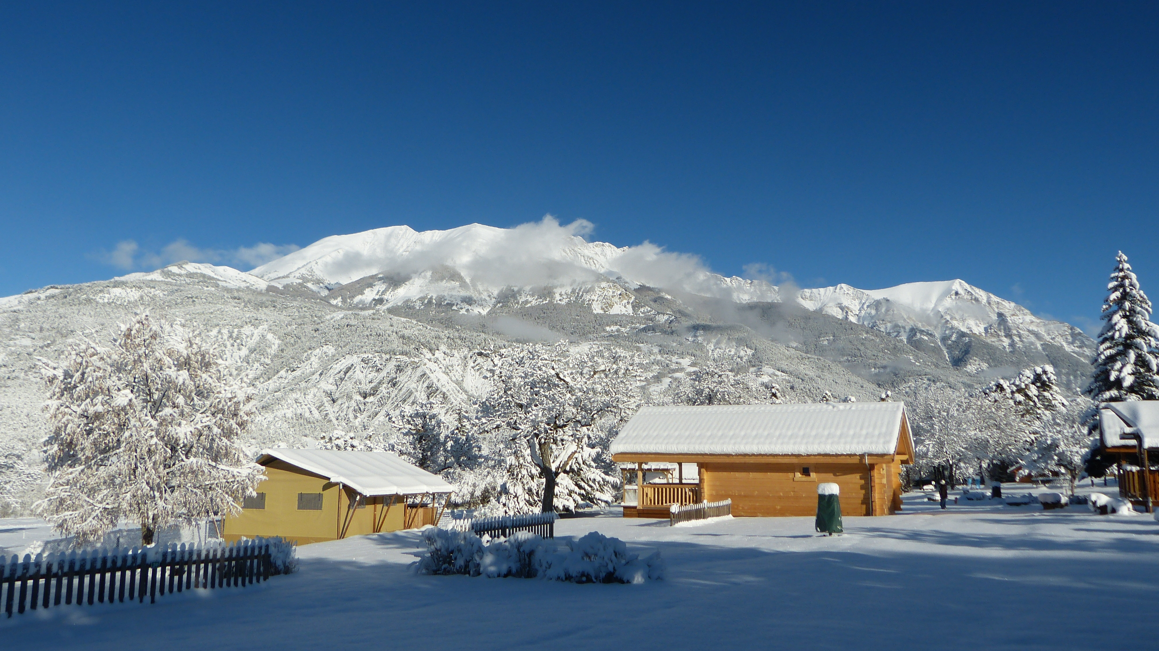 La neige... et le soleil <br>dans les Alpes du Sud !